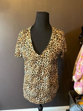 PINK Victoria's Secret Leopard V-Neck Tee - Tan & Black